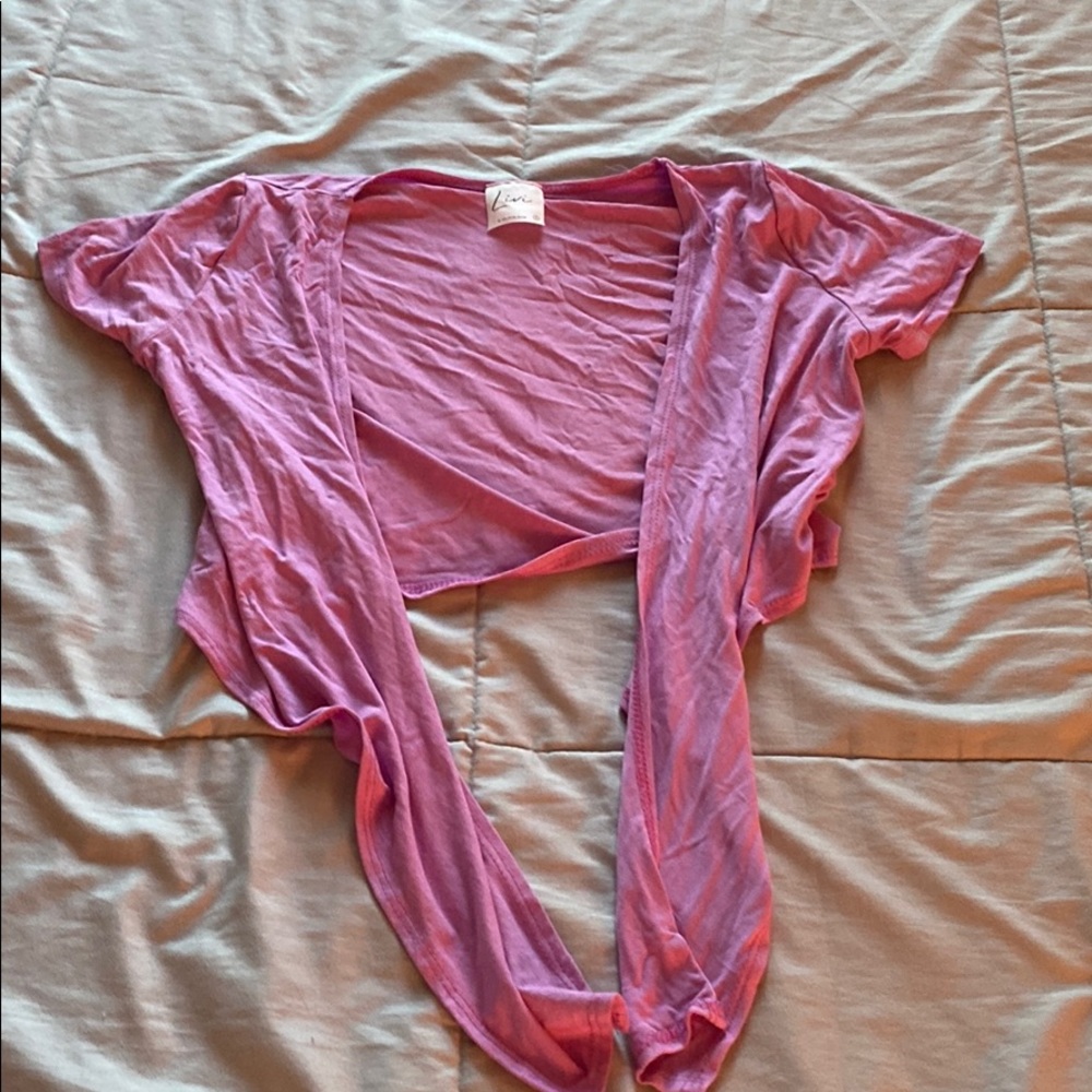 Short sleeve crop tie top